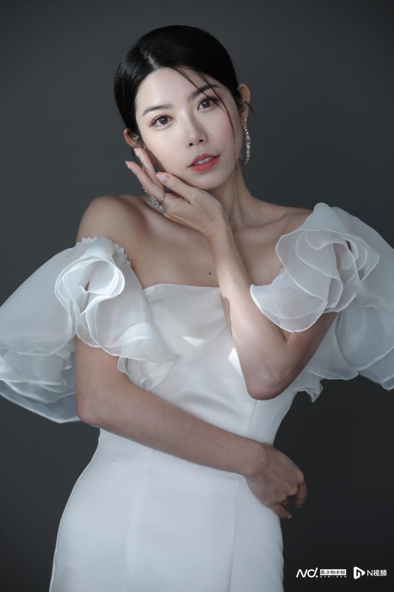 水下舞蹈女神何灏浩:发现新时代女性美,从拒绝标签化开始