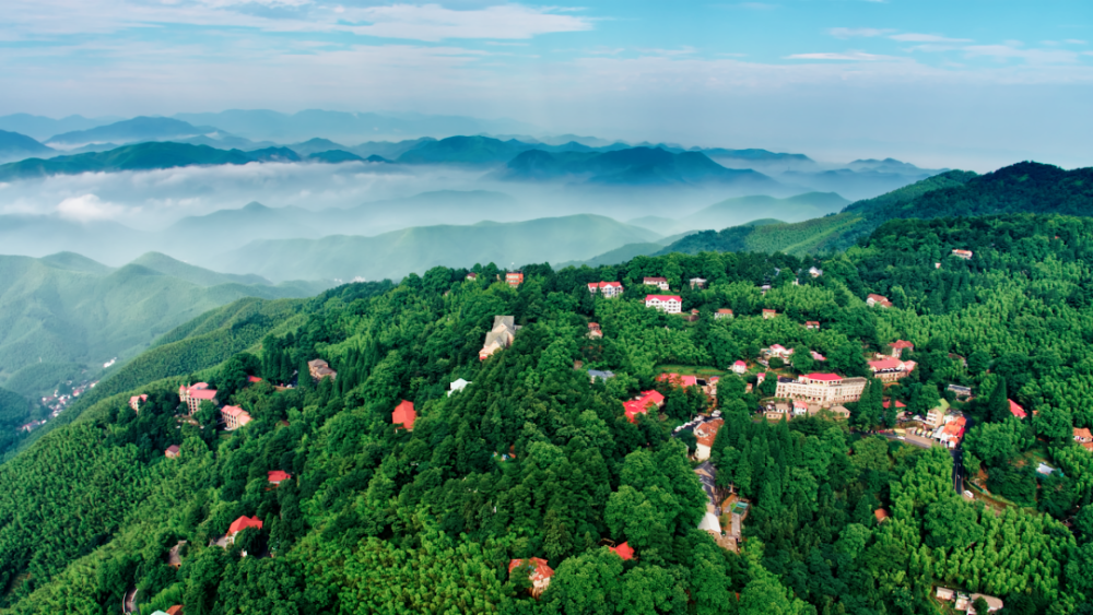 西塞山,白苹洲,水云深处是江南