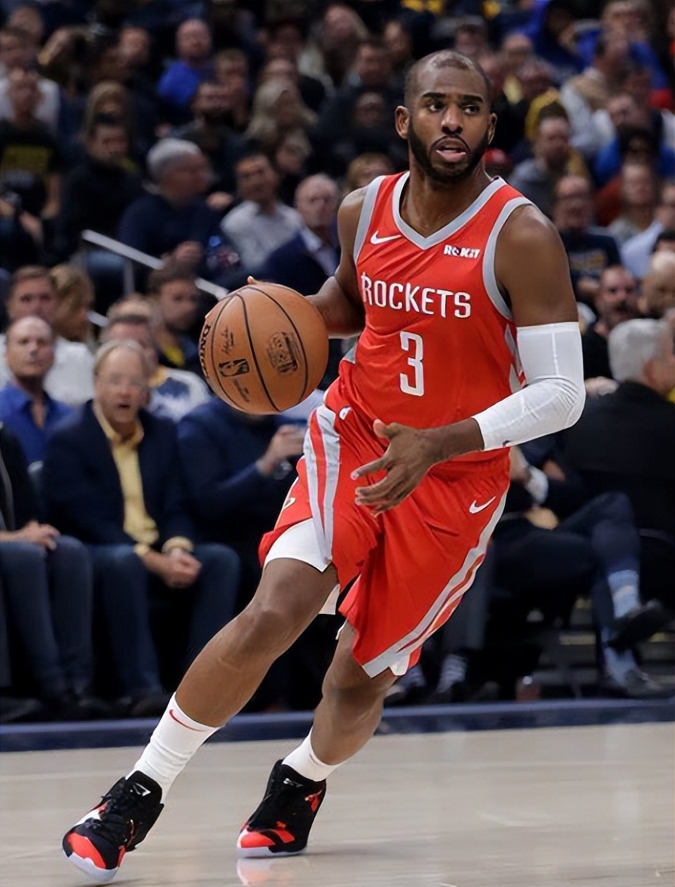 矮个球员的大场面!盘点身高1米88以下的五大巨星:艾弗森屈居第二