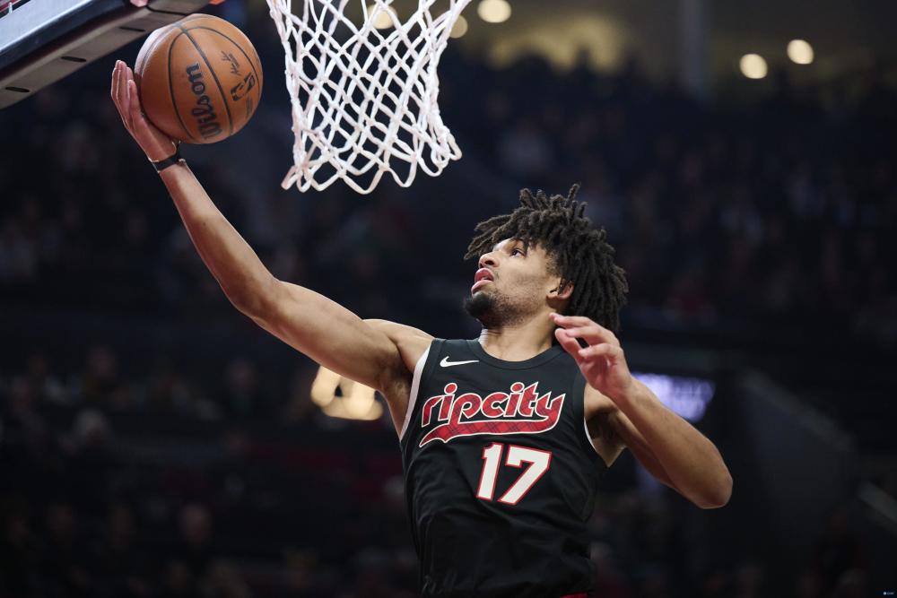 开拓者官方球队将谢顿夏普下放至发展联盟恢复状态