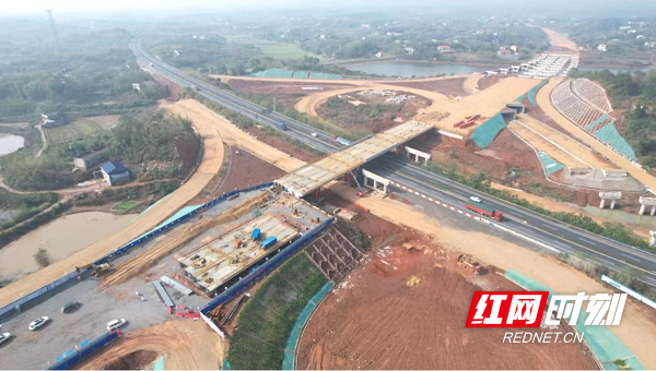 大干四季度醴娄高速多个节点工程进度刷新