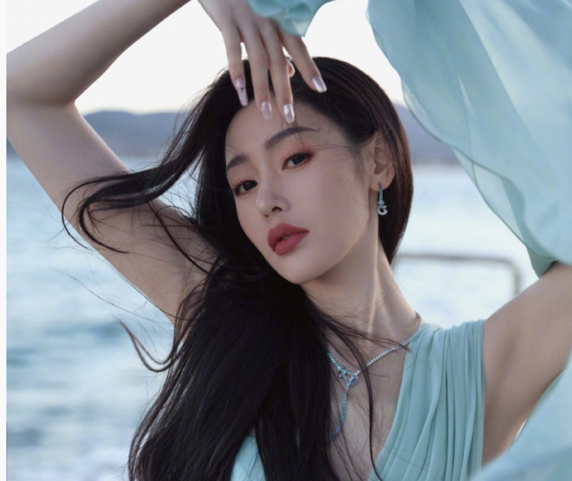 助理公开杨洋和乔欣恋情聊天记录,中间还牵扯到张天爱,网友凌乱了?