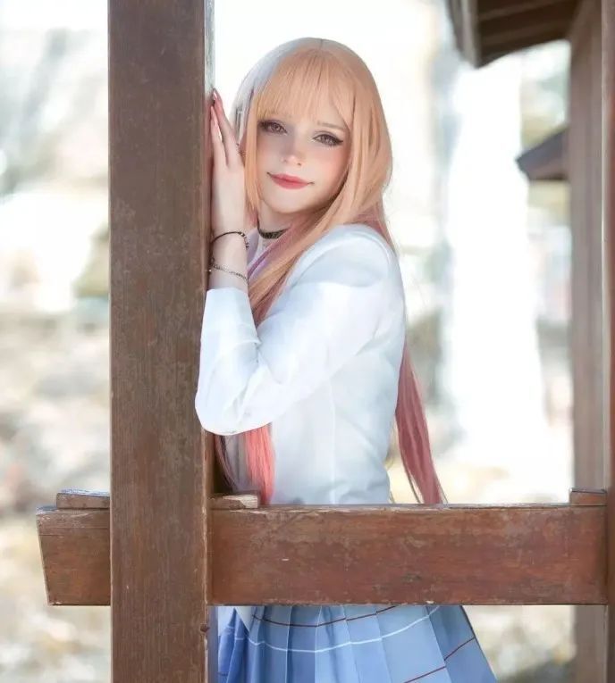 德国cos小姐姐美女美图欣赏 颜值高身材爆表!