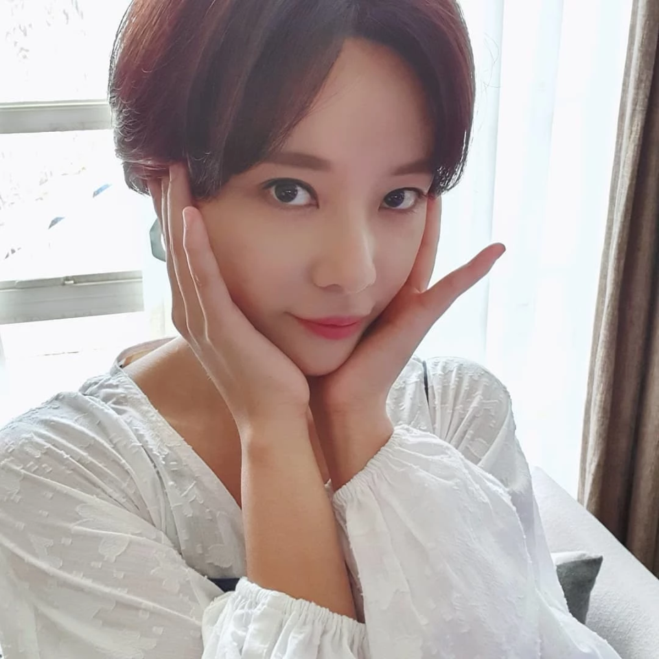 韩国知名女星黄正音官宣离婚,男方疑似出轨正在进行离婚诉讼!