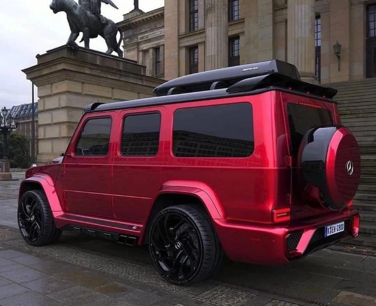 行走的人民币迈巴赫g900首次曝光售价或超1000万