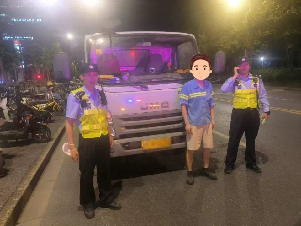 “李鬼”竟是“李逵”自己？男子“克隆”自家环卫车套牌营运被罚