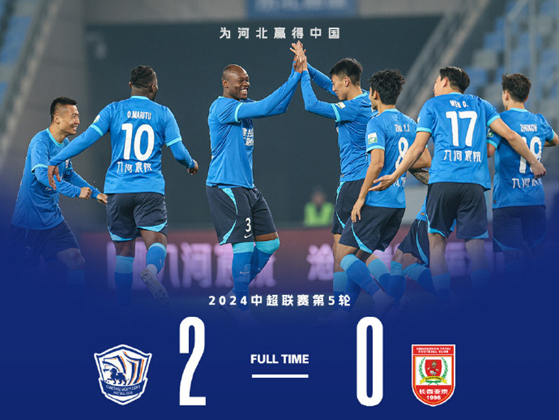 本轮肇俊哲率沧州雄狮2-0击败辽小虎队友陈洋率领的长春亚泰,取得两