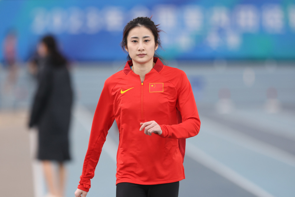 (体育)田径——全国室内锦标赛:女子三级跳远赛况