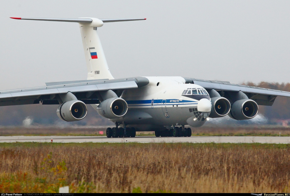 Il-76MD-90A（产品476）中型运输机_腾讯新闻