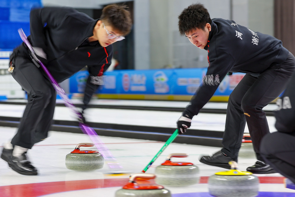 冰壶——公开组男子决赛:河北队夺冠