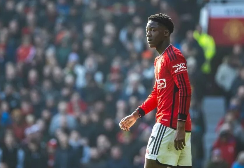 尼尔伍德梅努是一个好学的人他要防止身后的空间被利用