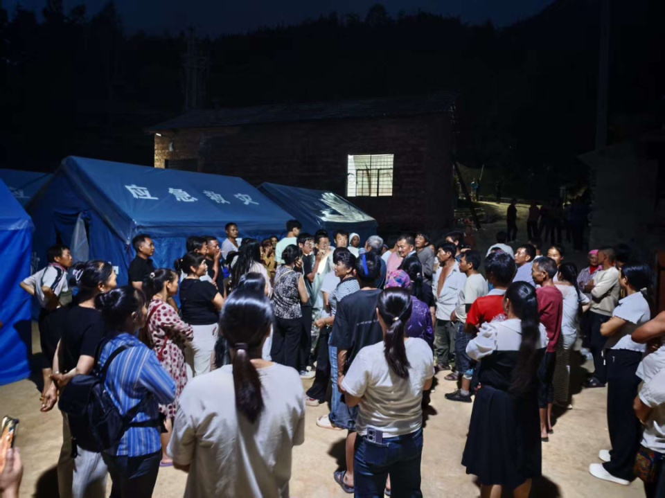 滑坡发生前，云南一地紧急转移229人！_腾讯新闻