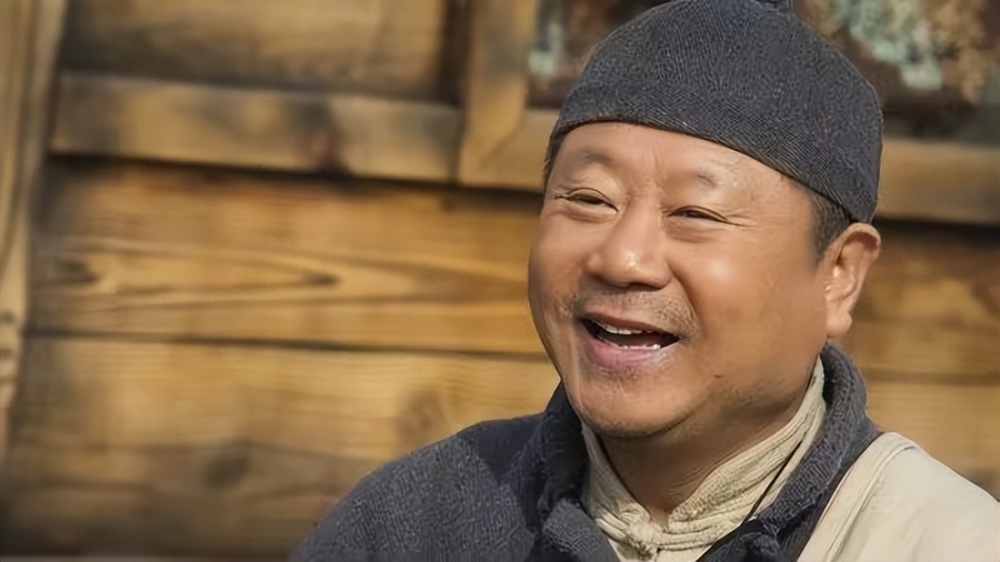 《漫长的季节》收官,但演员范伟的精彩人生刚刚开始_腾讯新闻