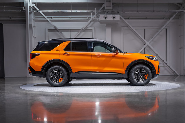 山系陆上游艇实力大增 体验福特探险者昆仑巅峰版_腾讯新闻