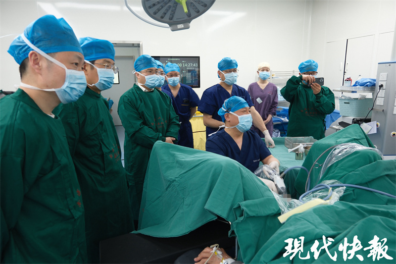 前列腺增生超微创治疗培训会在南医大二附院举行