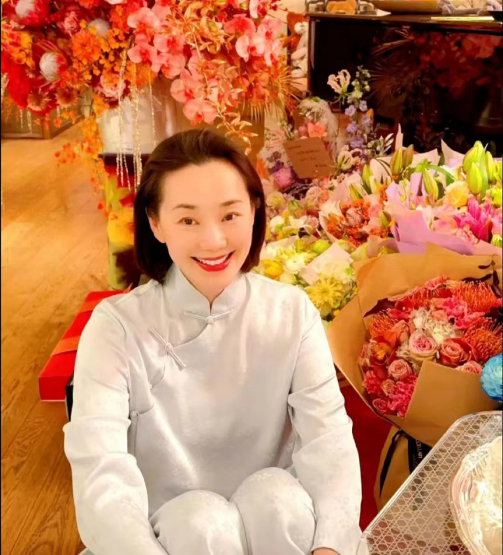 林依轮凭着两段婚姻成为千万富豪:前妻助他成名,现任给他财富_腾讯