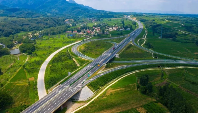 s60商登高速全线,s25安罗高速全线等在内的6条高速公路差异化收费政策