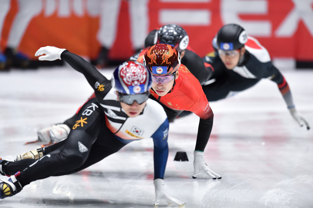 短道速滑——世锦赛:中国队晋级男子5000米接力决赛