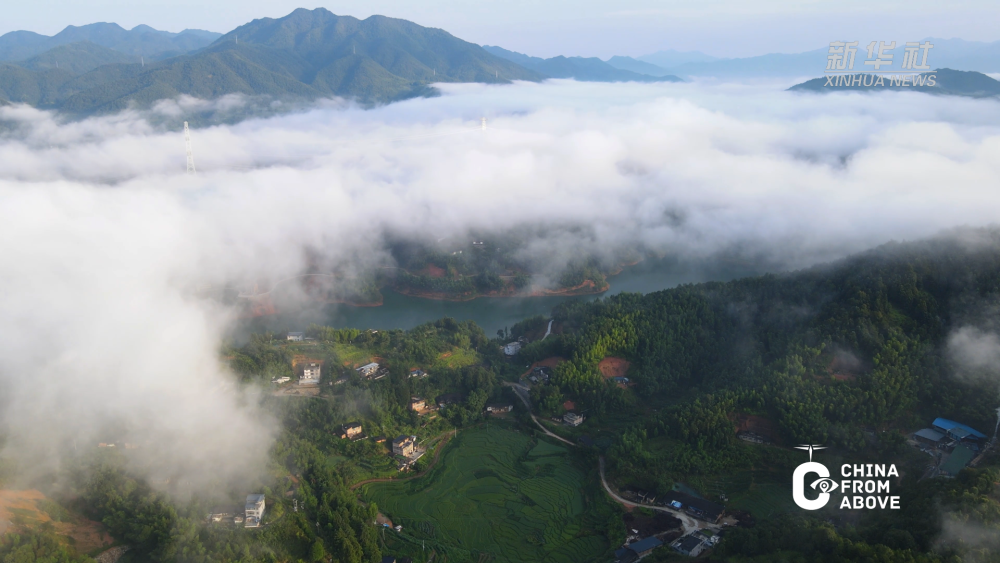 瞰中国|福建德化:湖中云海 宛若仙境_腾讯新闻