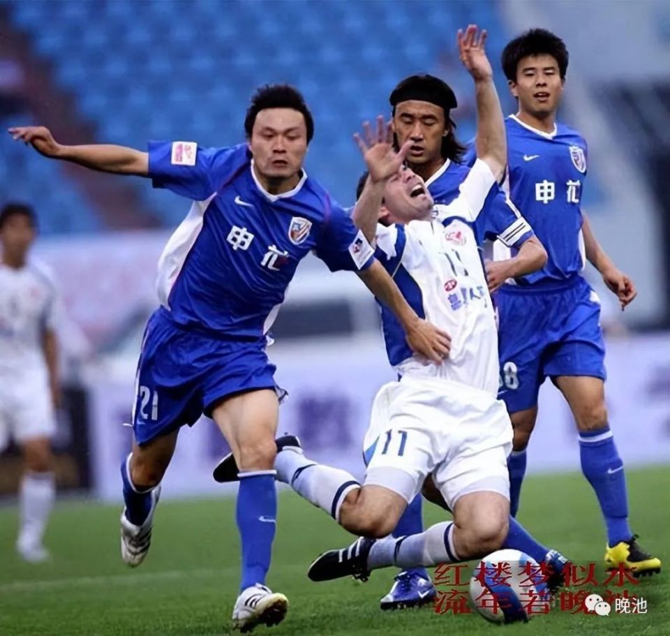 上海申花(4-4-2):1-王大雷;2-姚力军,38-孙祥,5-杜威,4-常琳;8-布兰科