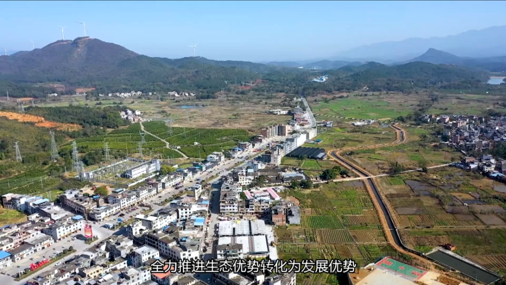 山更绿,水更清环境更优美共同绘就龙坪绿美新画卷