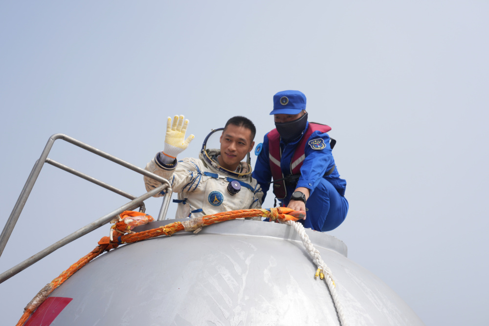 <a href=http://www.bjtvnews.com/photo/ target=_blank class=infotextkey>图片</a>