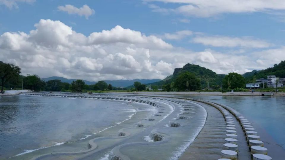 马头陂天然泳池“秀”出东陂别样美_腾讯新闻