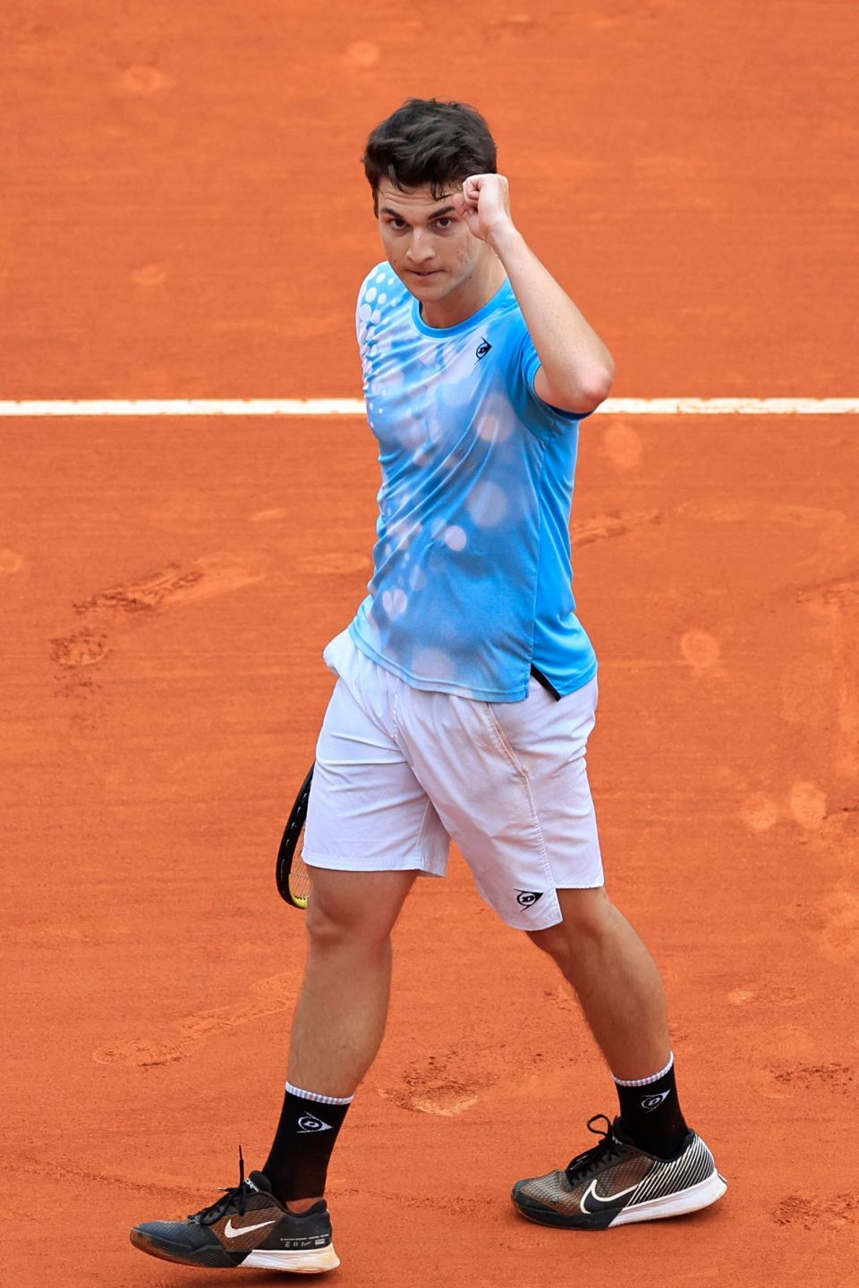 网球——蒙特卡洛大师赛:凯茨曼诺维奇晋级_腾讯新闻