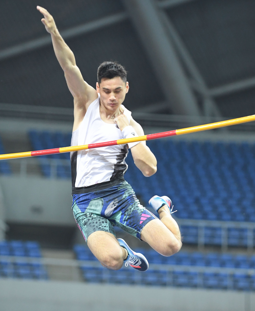 (体育)田径——全国冠军赛:男子撑杆跳高赛况(2)-腾讯新闻
