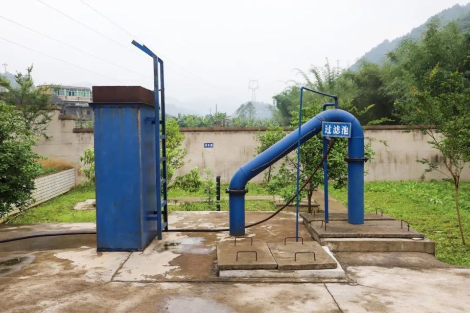 12万人设计供水规模800m06每天玉屏水厂占地面积约1200平方米据