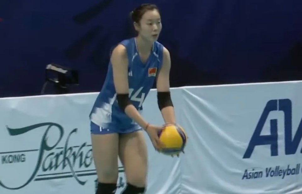 恭喜！中国女排3-0挺进决赛，将和日本争冠，多名小将爆发！_腾讯新闻