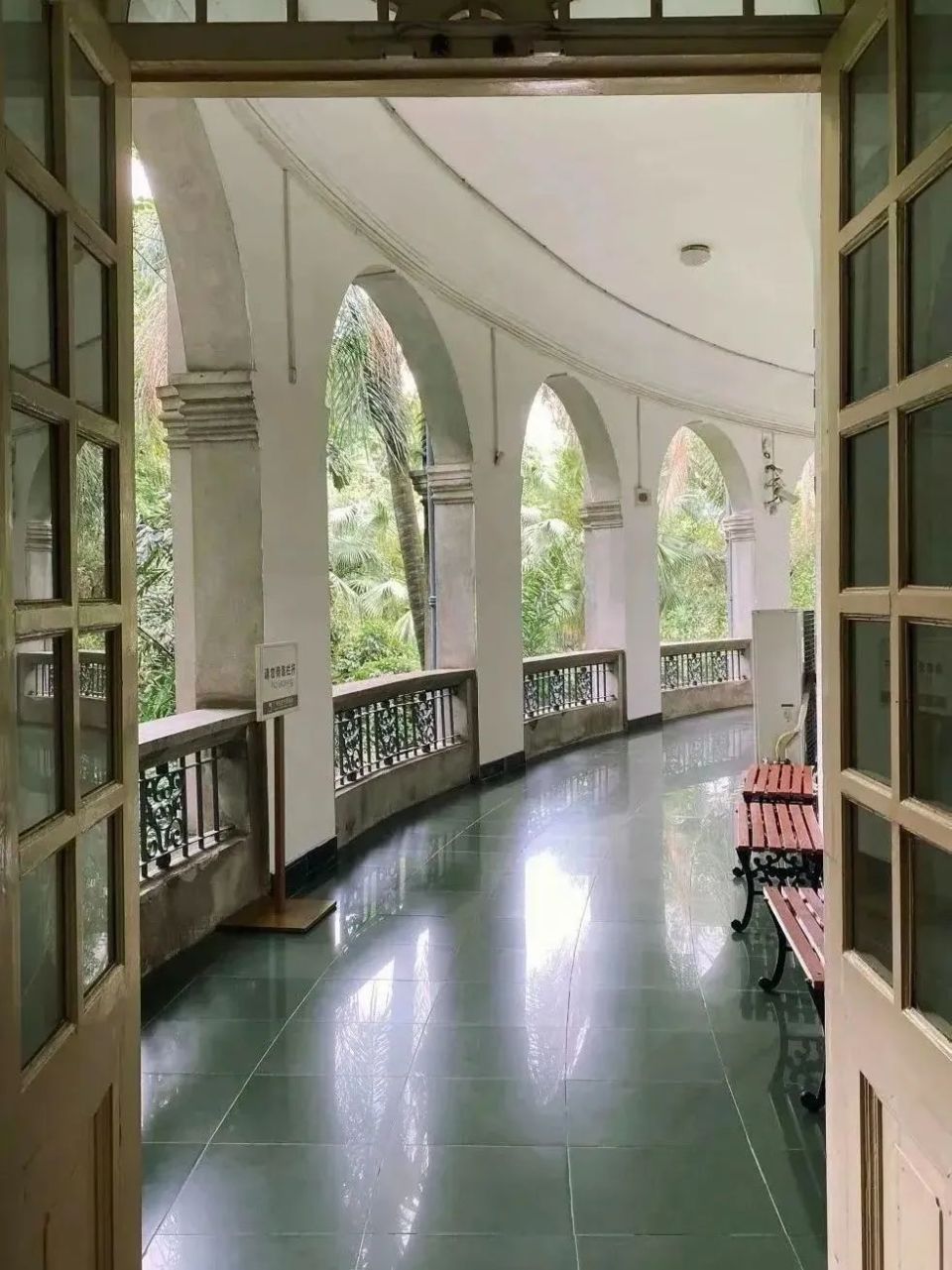 参观指南99地址:广州市越秀区陵园西路2号97门票:0115交通