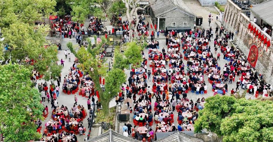 大鹏清醮再现千人"将军宴"盛况_腾讯新闻