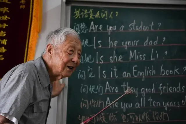 人民日报连发九篇评论!_腾讯新闻