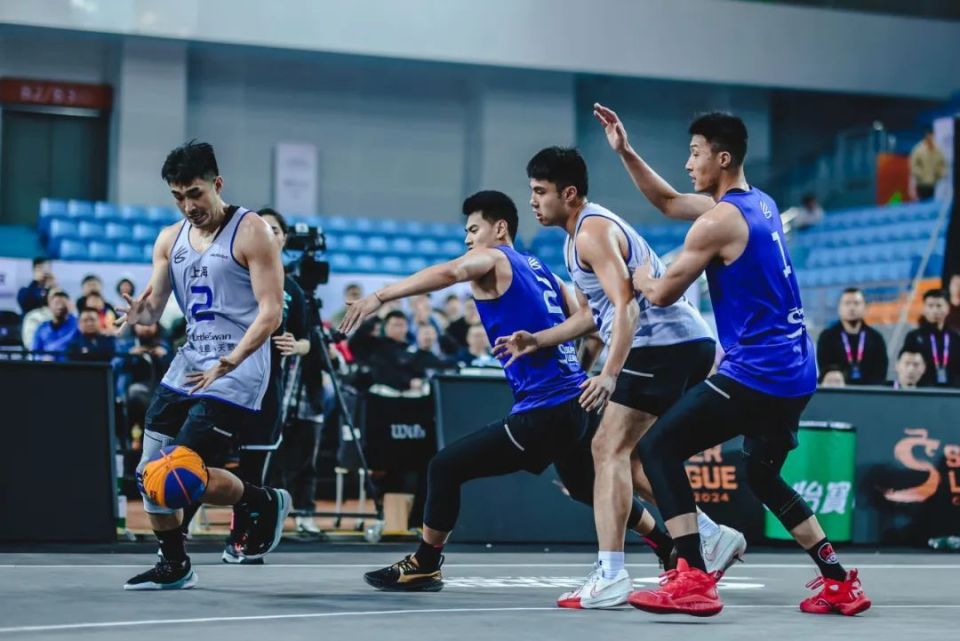 塞尔维亚利曼队夺得2024中国龙三人篮球超级联赛总冠军!