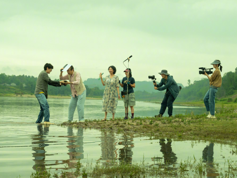 胡歌,高圆圆主演《走走停停》上映,北漂失败的返乡人能否产生共鸣?