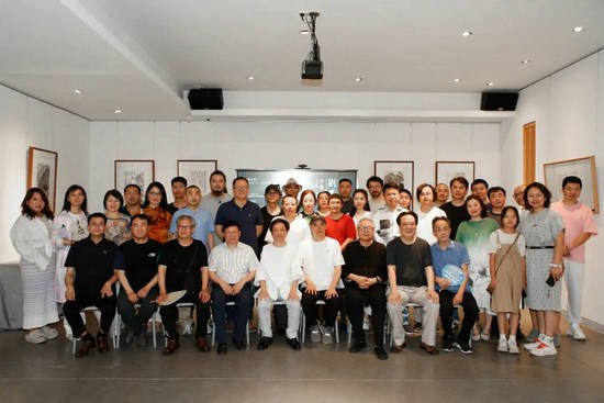 神之所畅——刘墨诗书画小品展在北京举行