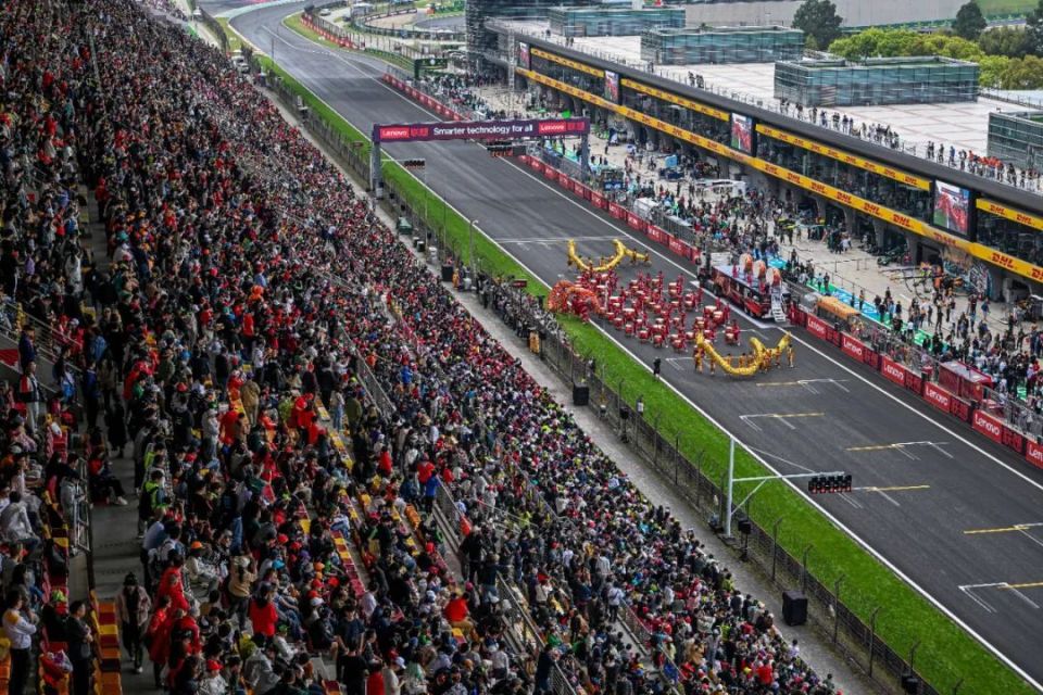 "上"海"嘉"速|2024年上海汽车文化节在上赛道惊艳亮相