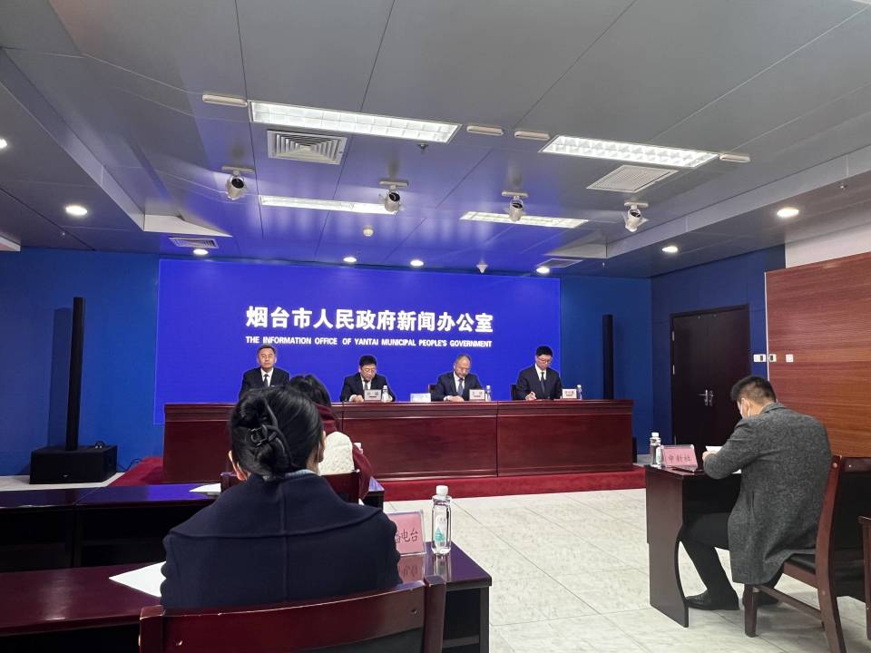 快讯｜“一窗受理”实行统一出证制度，企业及群众可选择自取证照或免费寄递_腾讯新闻