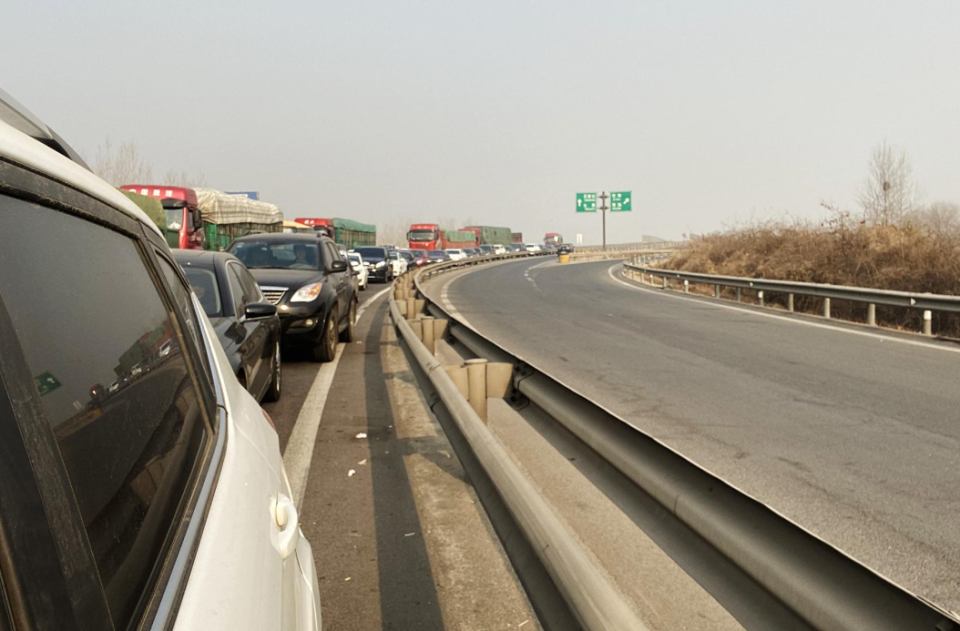 高速行车不可大意,关于这几点一定要注意,事关安全无小事_腾讯新闻