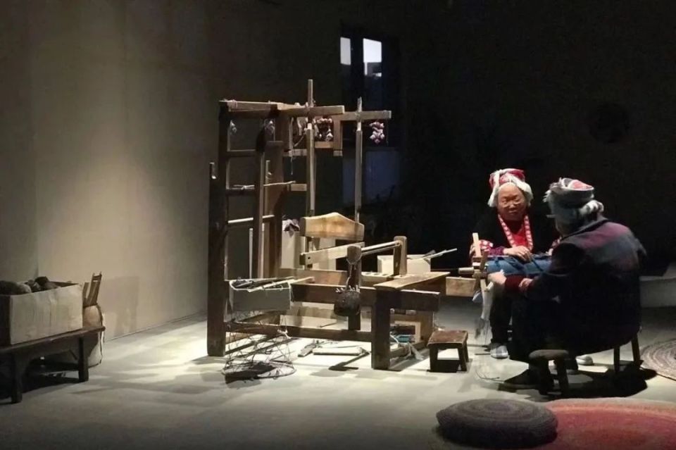 三十年过去了,谁还在穿手工制作的衣服?