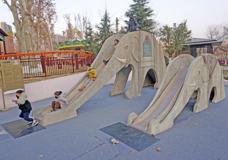 大象滑梯的情怀