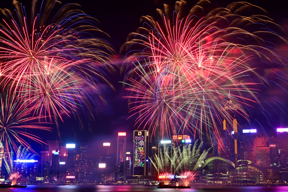 港澳农历新年再现盛世美景
