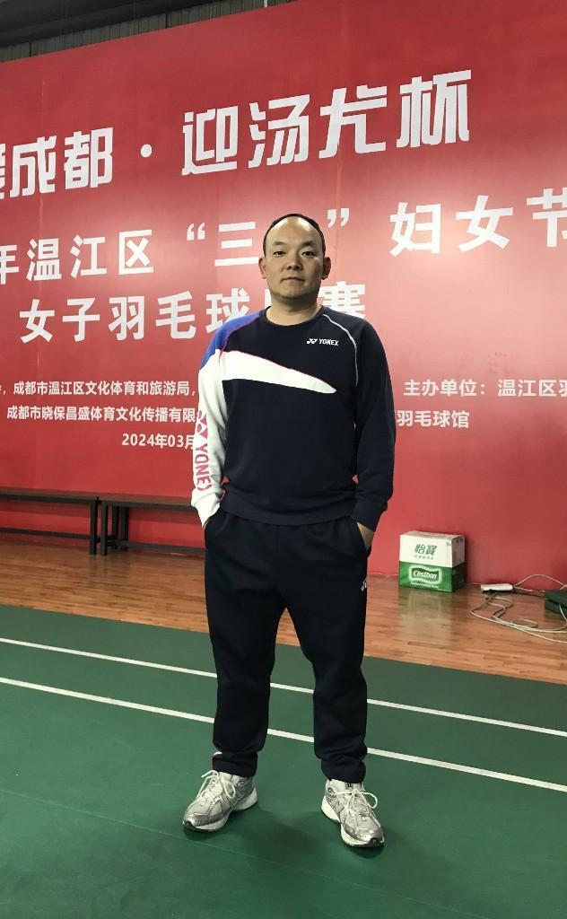 一个自己相对陌生的领域,张科说:"首先就是成都市的羽毛球氛围非常好