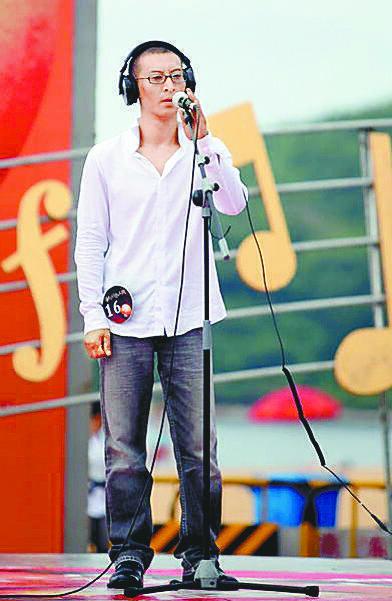 晶报特别报道 | 一座城,一群人,一串闪亮的日子