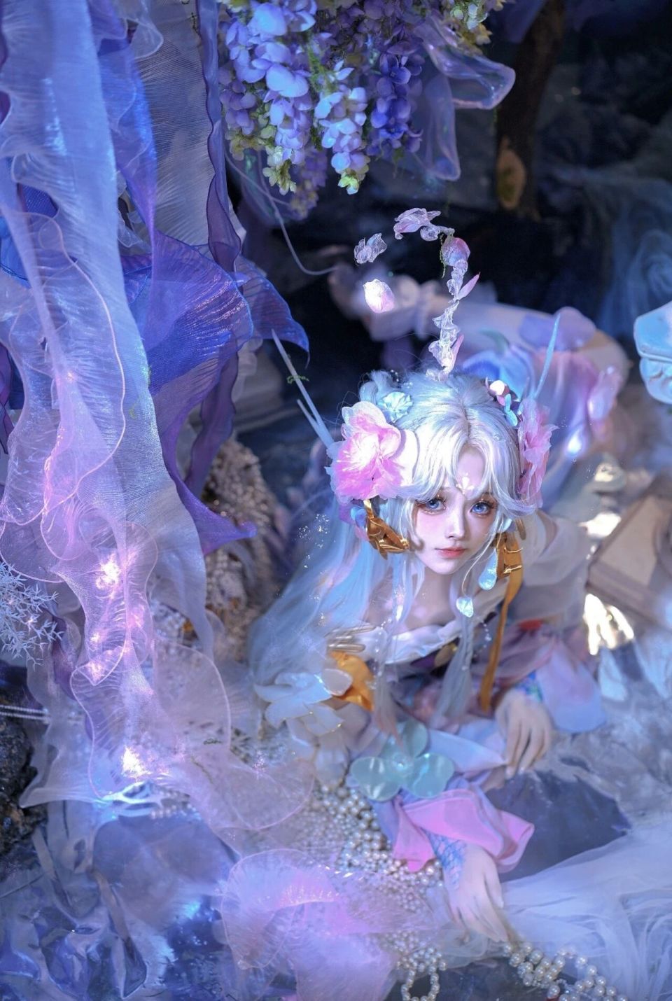 朵莉亚幻海鲛珠cos封神，如梦似幻超级美，让人一眼就心动！-腾讯新闻