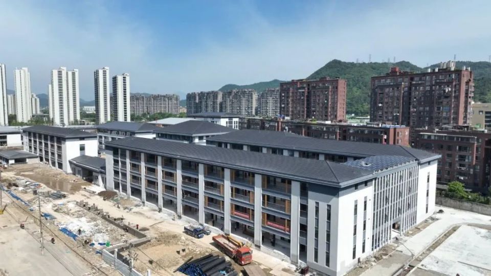 临安这所学校,9月投用!_腾讯新闻