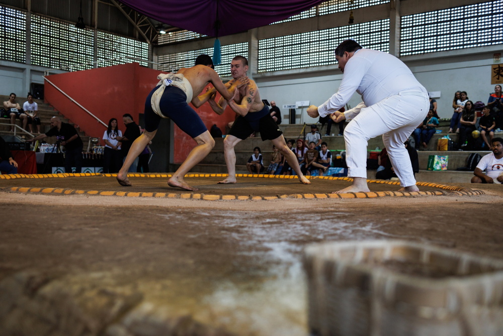 (外代二线)巴西圣保罗举行相扑比赛