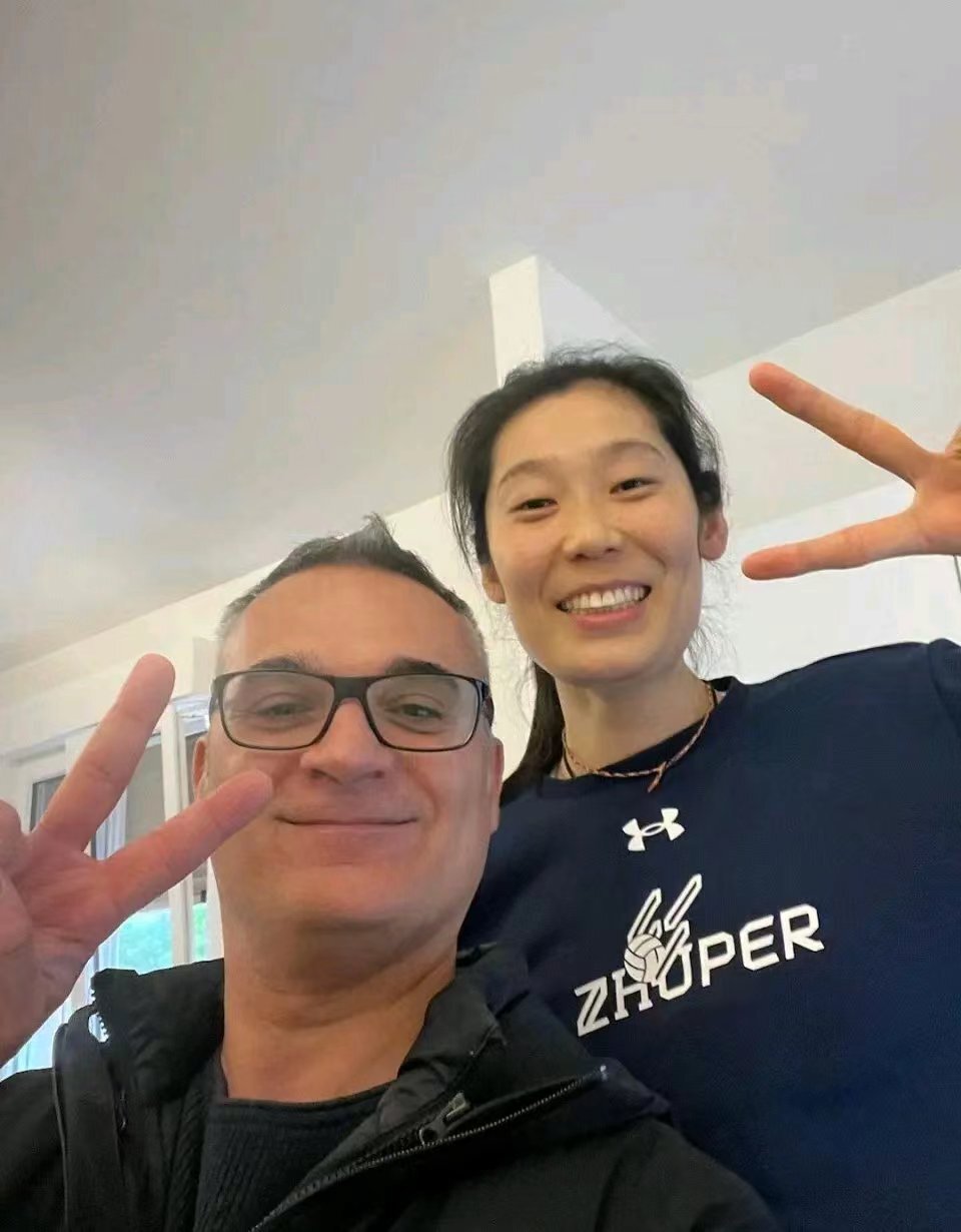 朱婷无缘女排大名单的原因早已写在伤病史,可就是没人相信