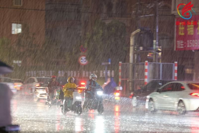 洪峰今晚将过境!南海明日有大雨到暴雨!注意防御